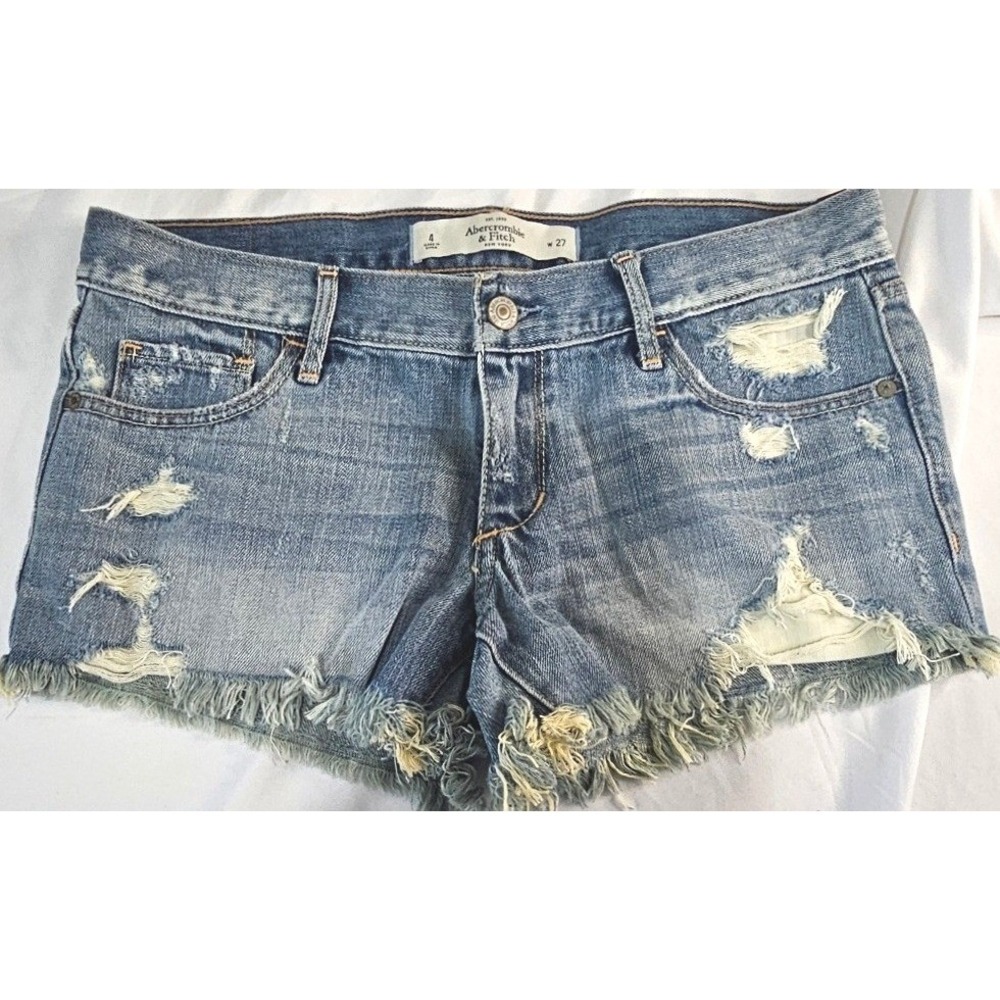 Abercrombie & Fitch Womens Sz 4 W27 Distressed Y2K Denim Midi Shorts Medium Wash